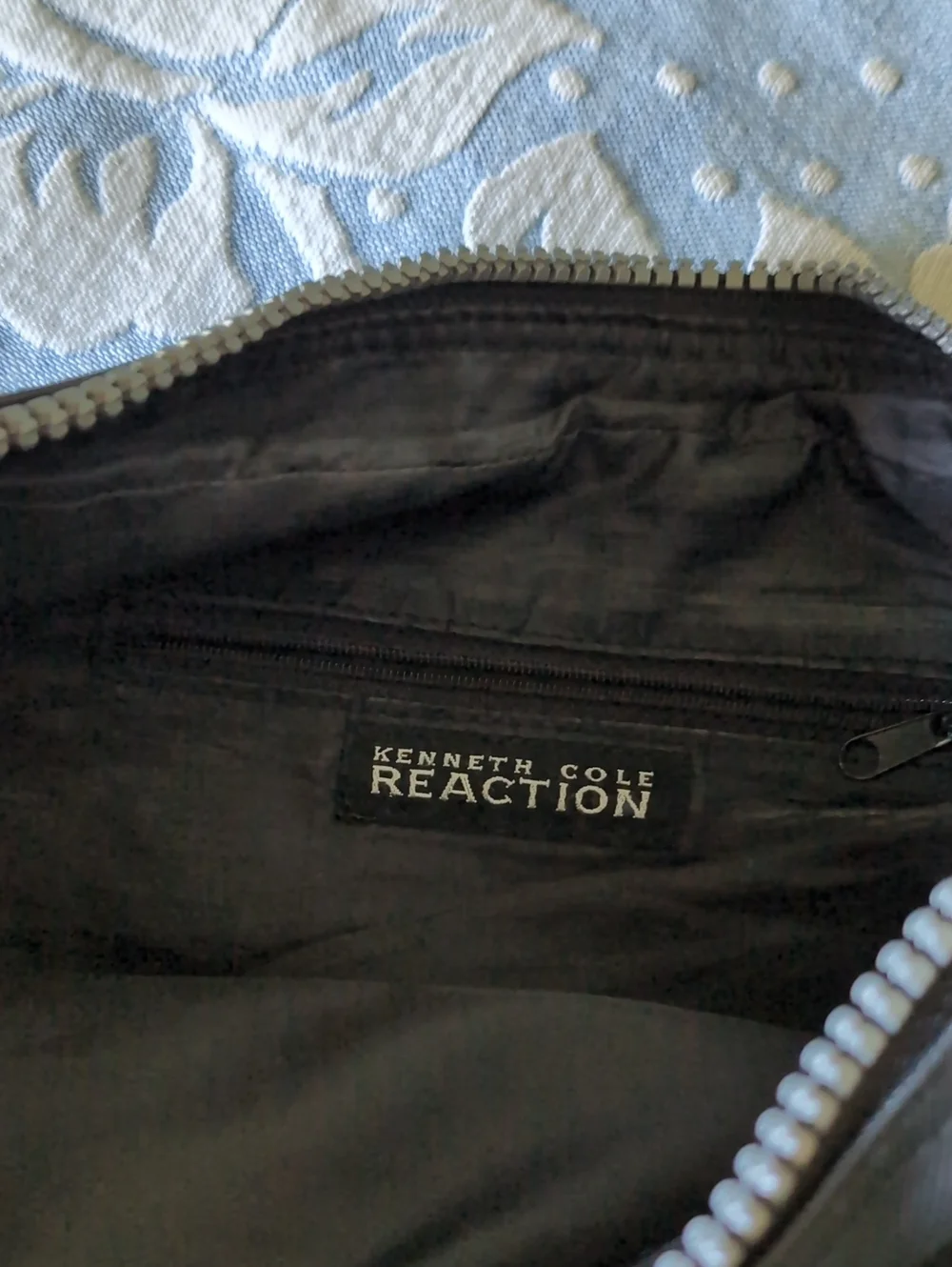 Kenneth Cole Shoulder Bad